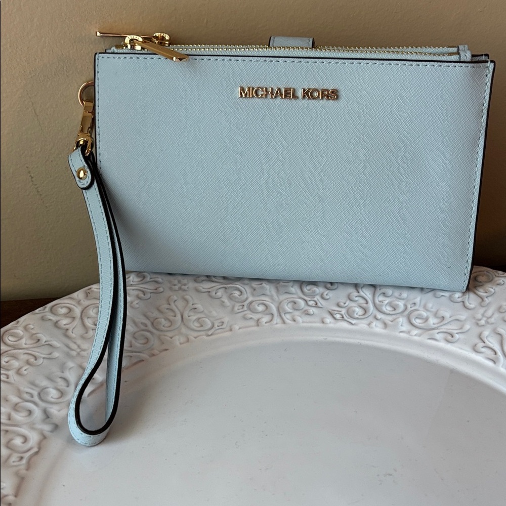 Michael Kors NWT Sky Blue Wristlet